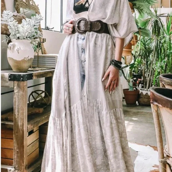 125. LAST 1! Stunning Maxi Long Flowy Prairie Oversized Bohemian Paisley Kimono - Picture 4 of 6